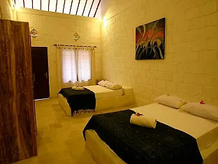 Casa de hóspedes Padang Padang Breeze
